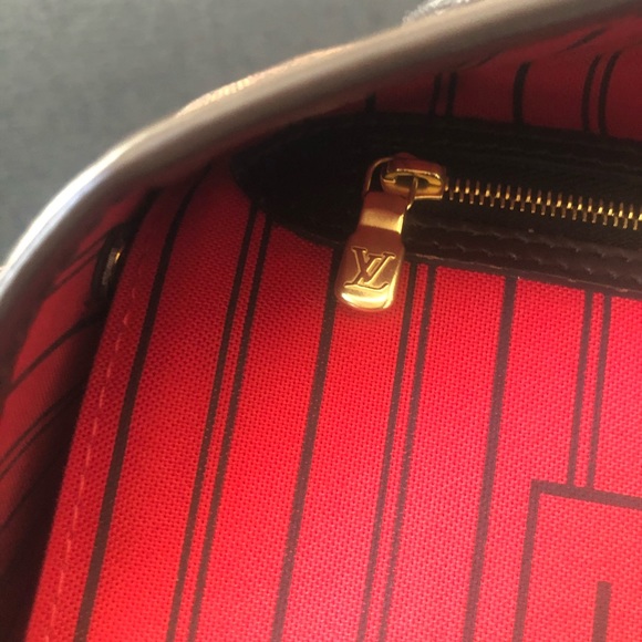 Louis Vuitton Neverfull Damier mm - Picture 8 of 14